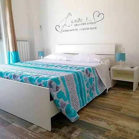 לינה וארוחת בוקר Sapore Di Mare Marina
