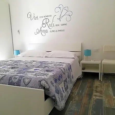 לינה וארוחת בוקר Sapore Di Mare Marina 3*